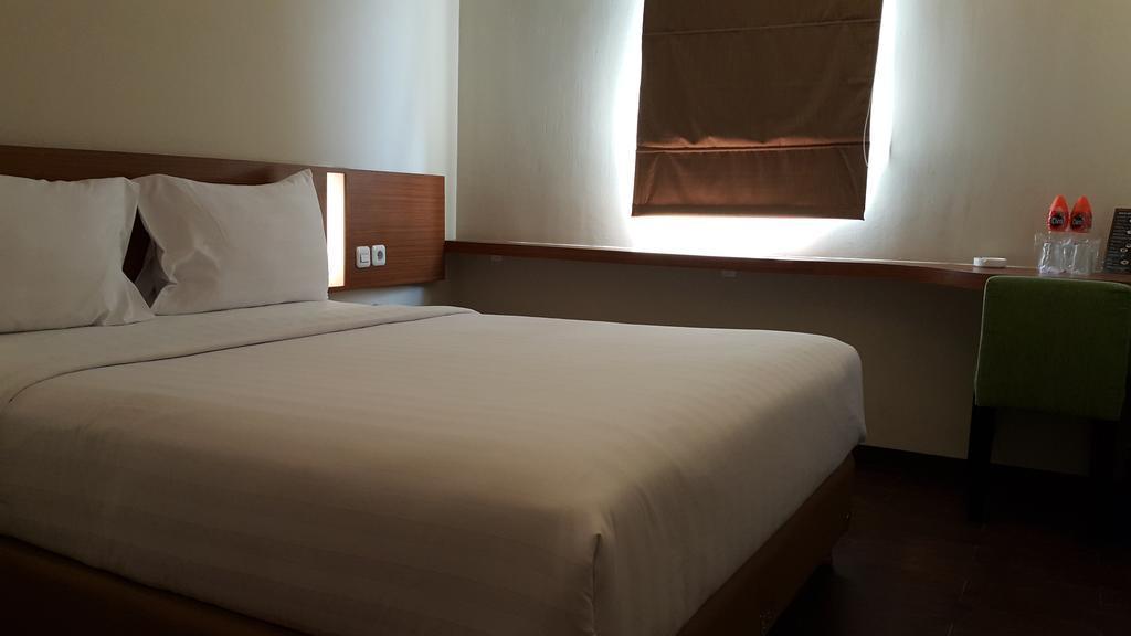 Biz Hotel City Center Ambon Εξωτερικό φωτογραφία
