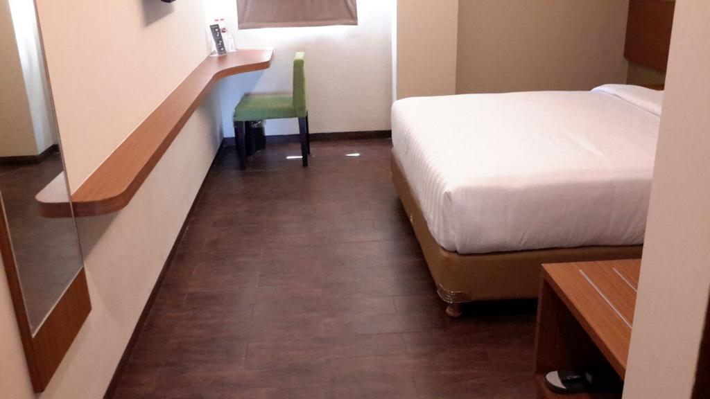 Biz Hotel City Center Ambon Εξωτερικό φωτογραφία