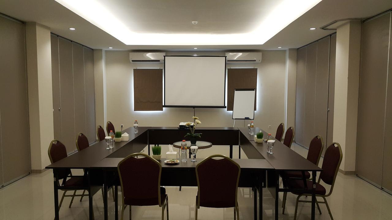 Biz Hotel City Center Ambon Εξωτερικό φωτογραφία