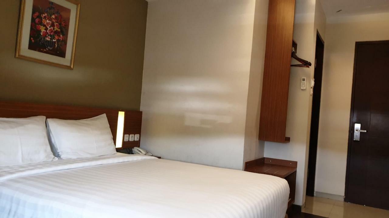 Biz Hotel City Center Ambon Εξωτερικό φωτογραφία